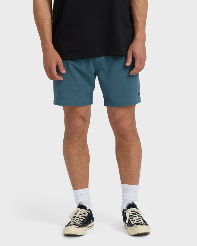 Crossfire Submersible 17" Hybrid Shorts