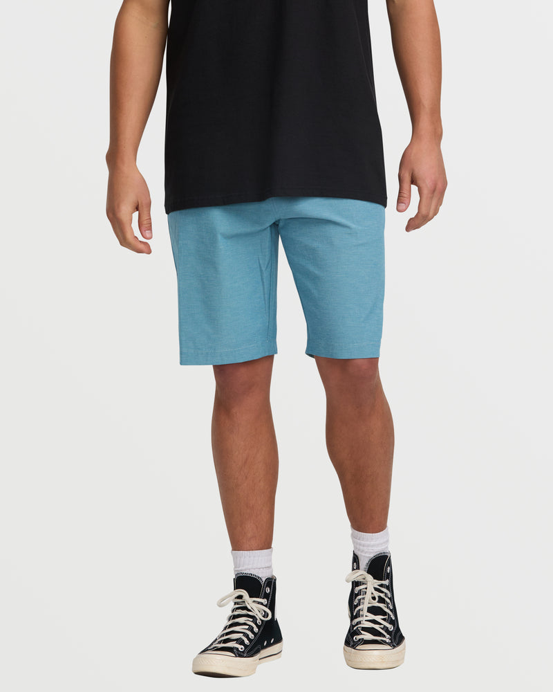 Crossfire Submersible 21" Hybrid Shorts