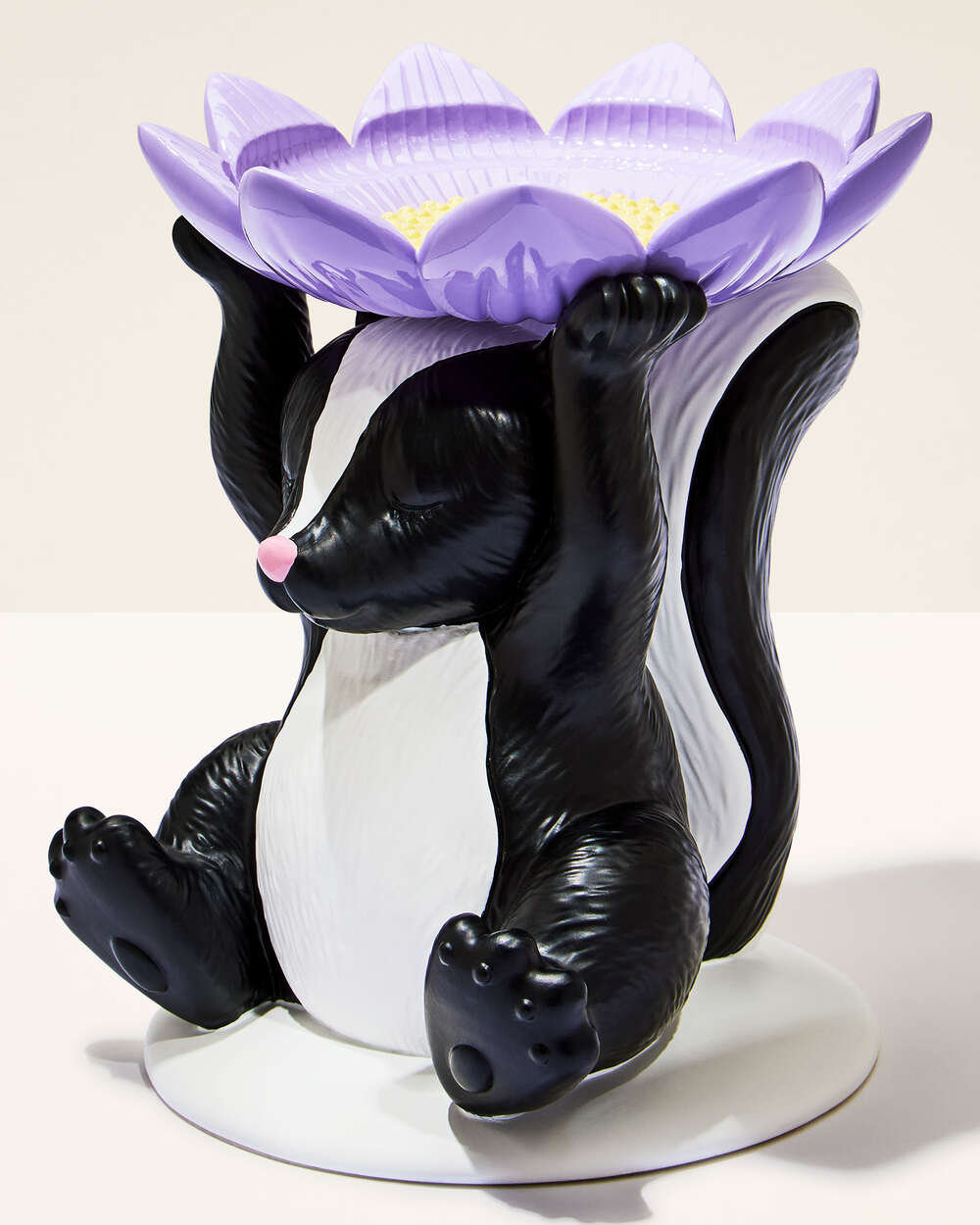 Flowery Skunk Pedestal 3-Wick Candle Holder